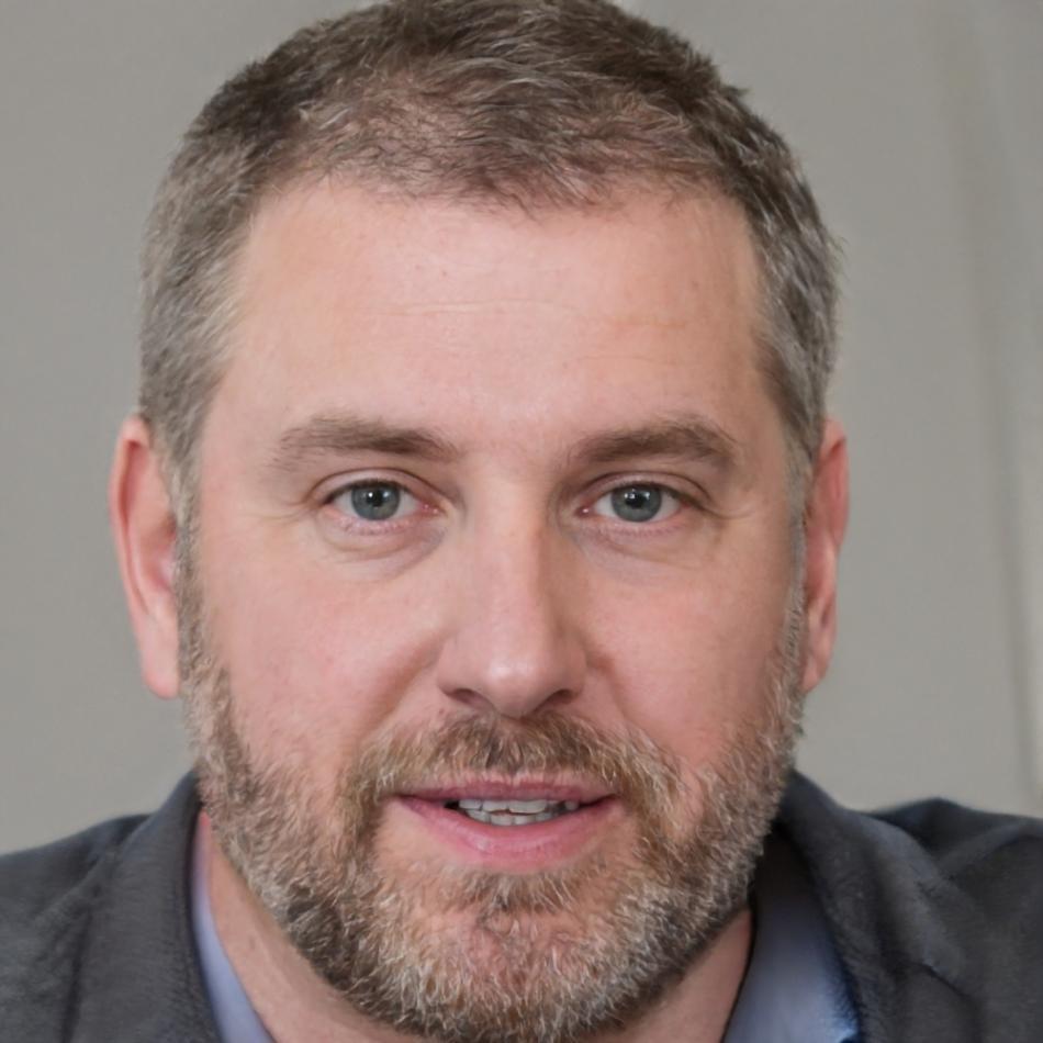 Dr. Thomas Schneider - Leitender Finanzexperte